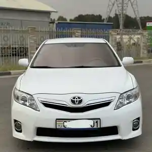 Toyota Camry, 2010