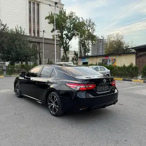 Toyota Camry, 2019