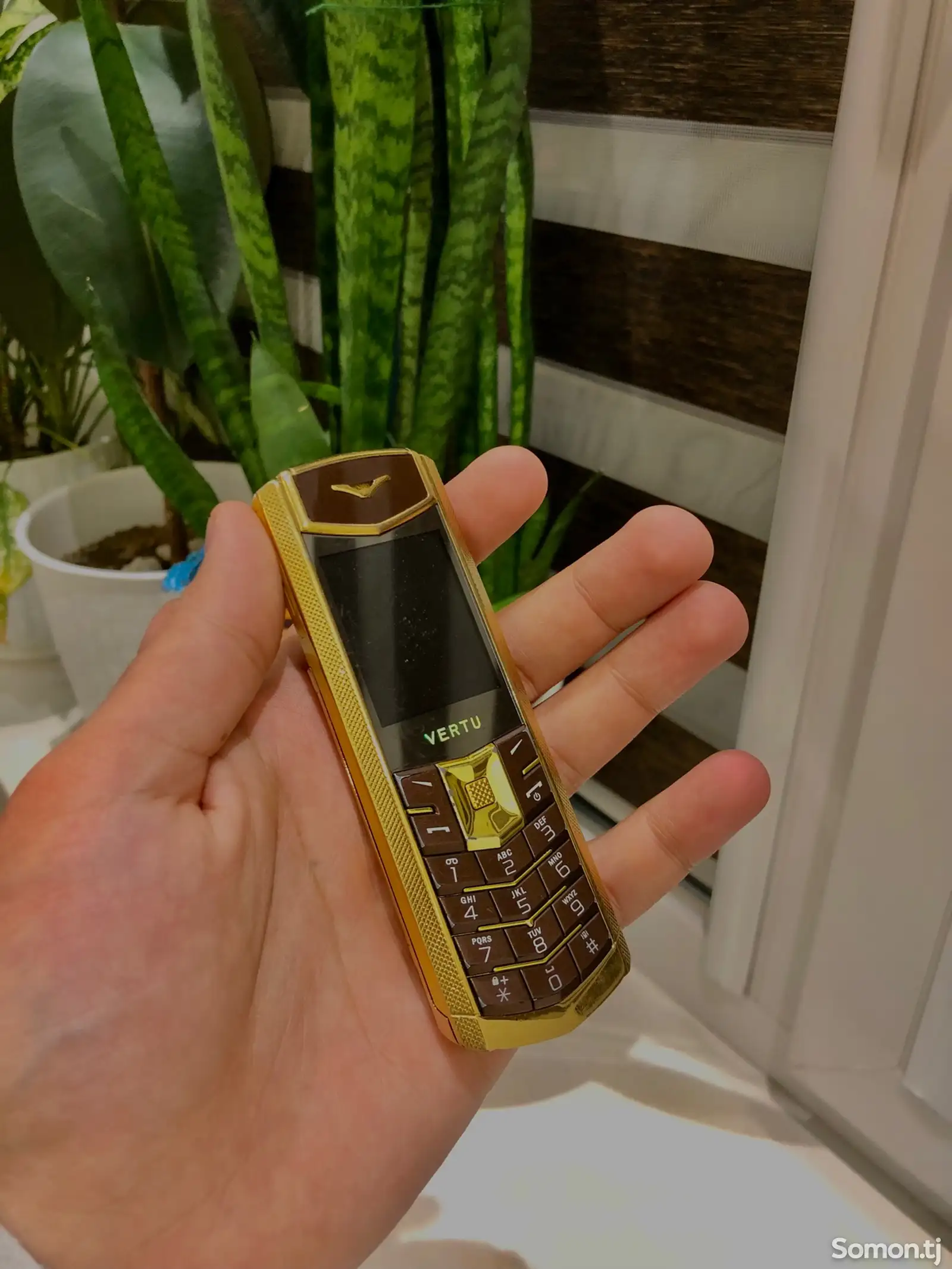 Телефон Vertu-1