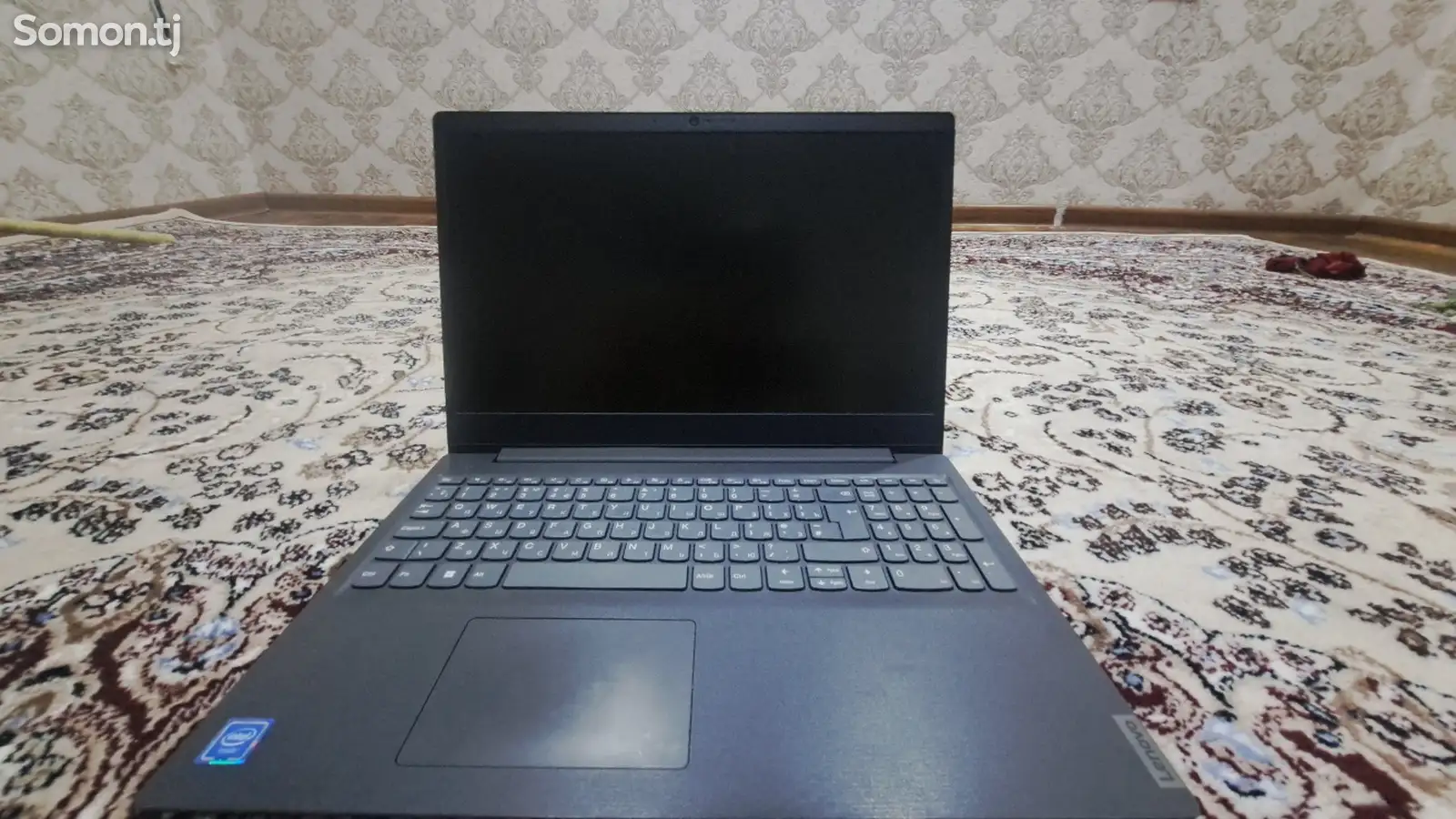 Ноутбук Lenovo V15_IGL 82C3-1