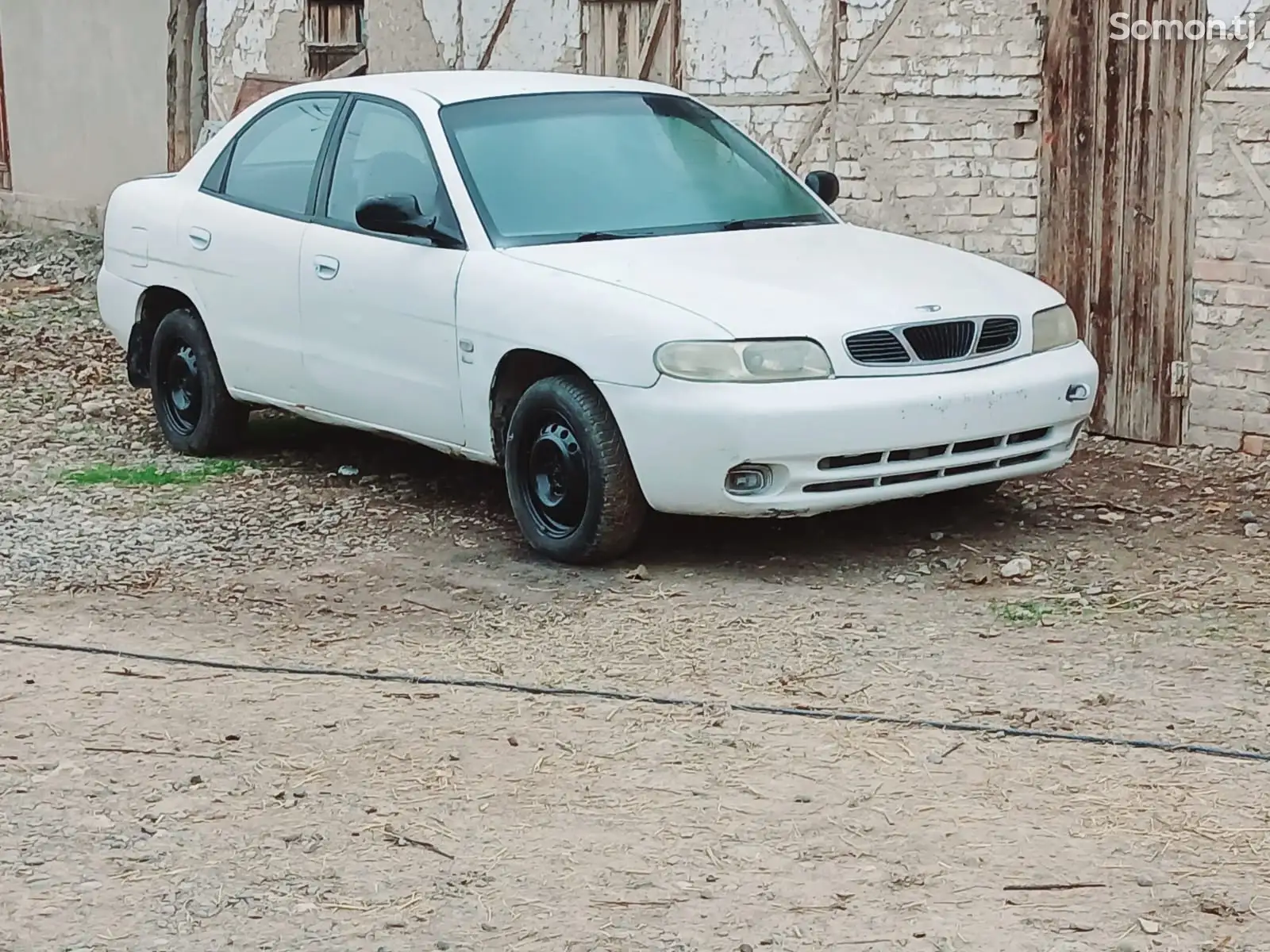 Daewoo Nubira, 1998-1