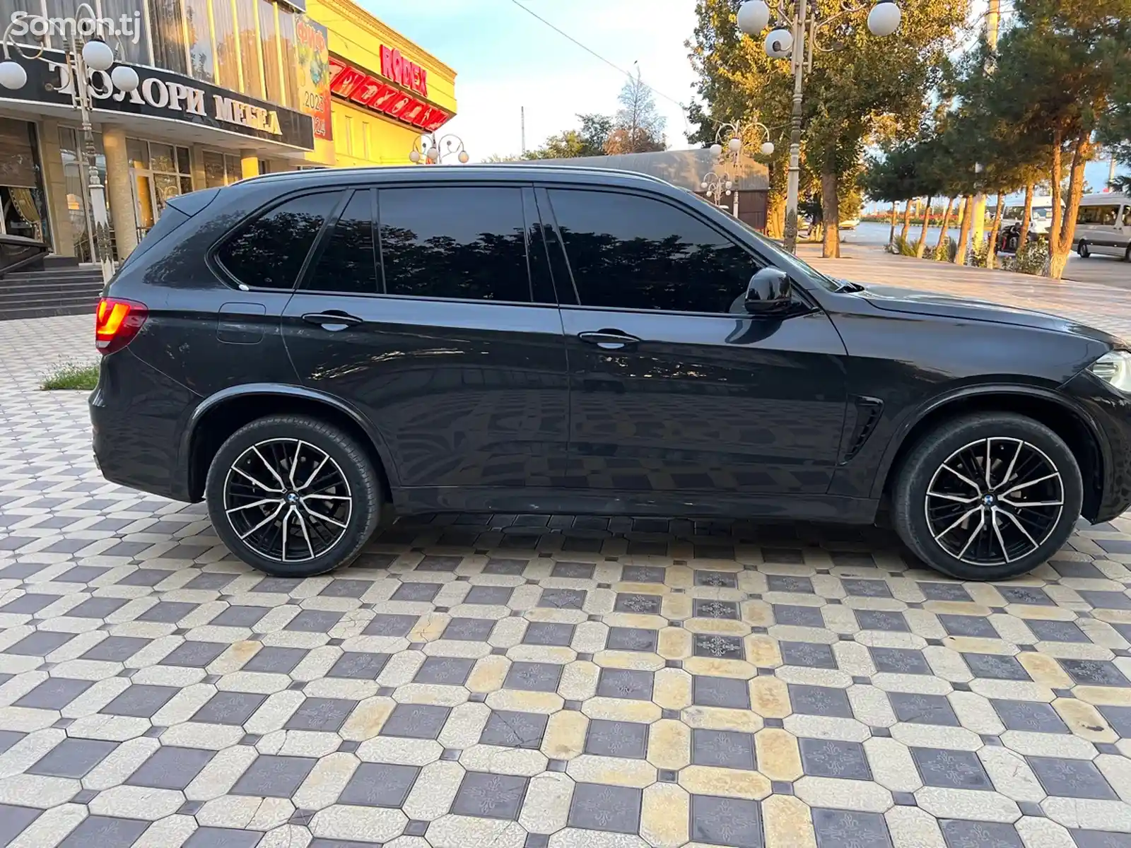 BMW X5, 2015-9