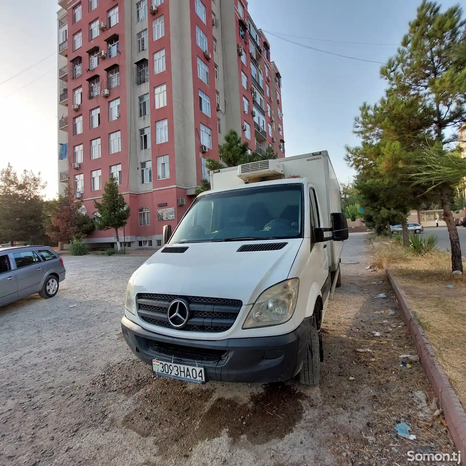 Бортовой автомобиль Mercedes Benz Sprinter Дельфин-2