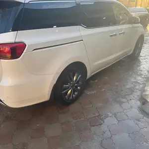 Kia Carnival, 2014