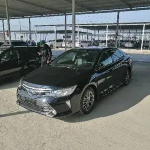 Toyota Camry, 2015