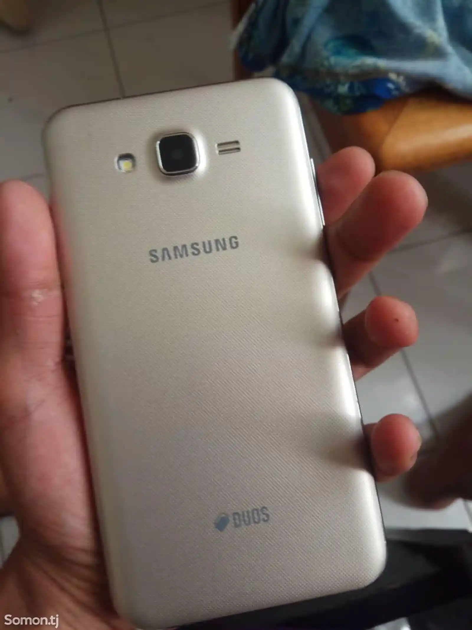 Samsung Galaxy j7