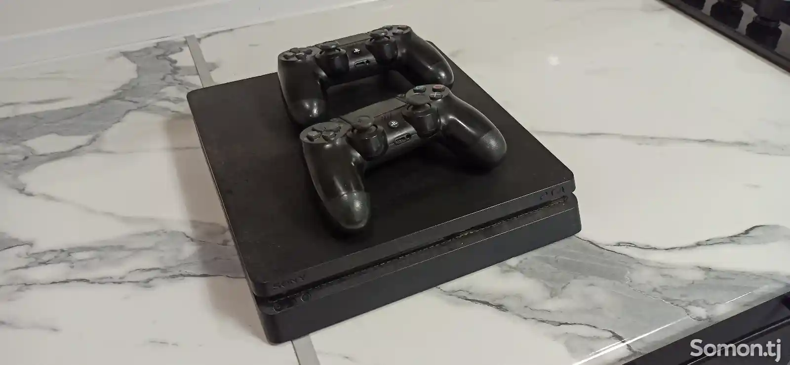 Игровая приставка PlayStation 4 slim 500 gb-1