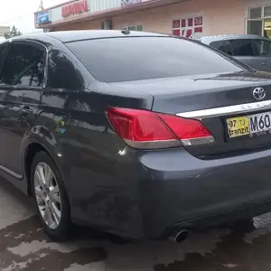 Toyota Avalon, 2011