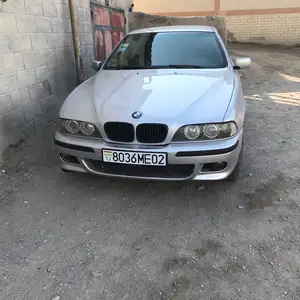 BMW 5 series, 2001