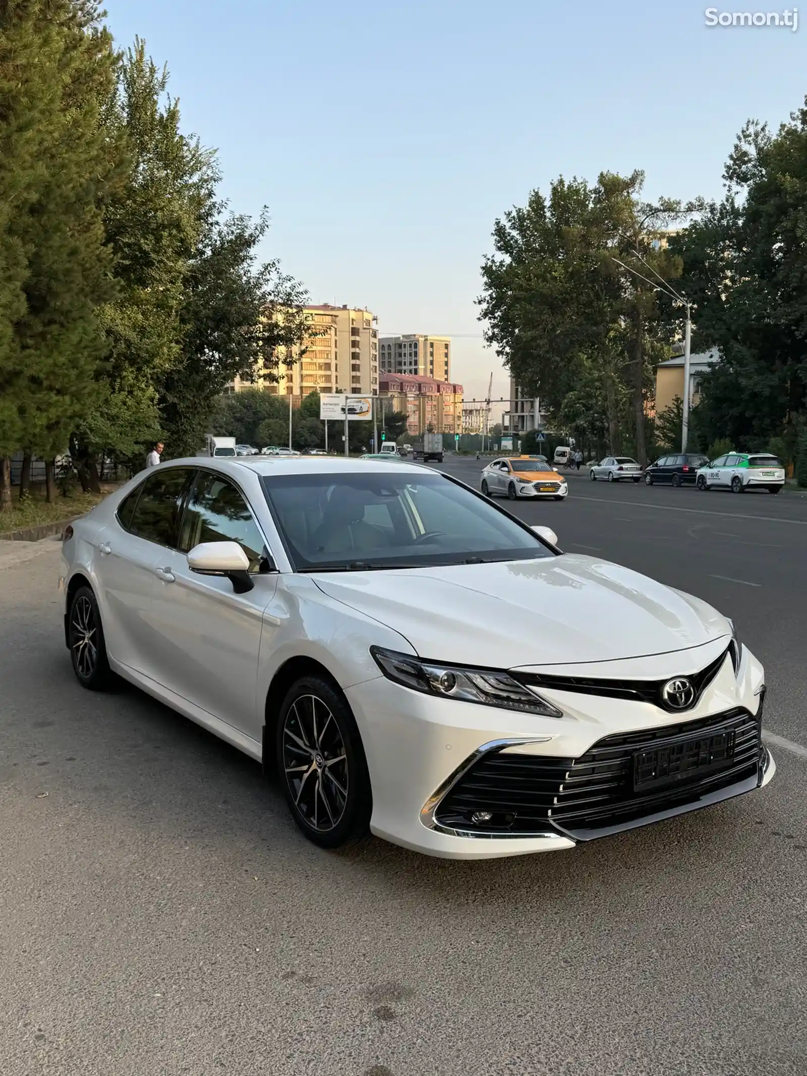 Toyota Camry, 2018-3