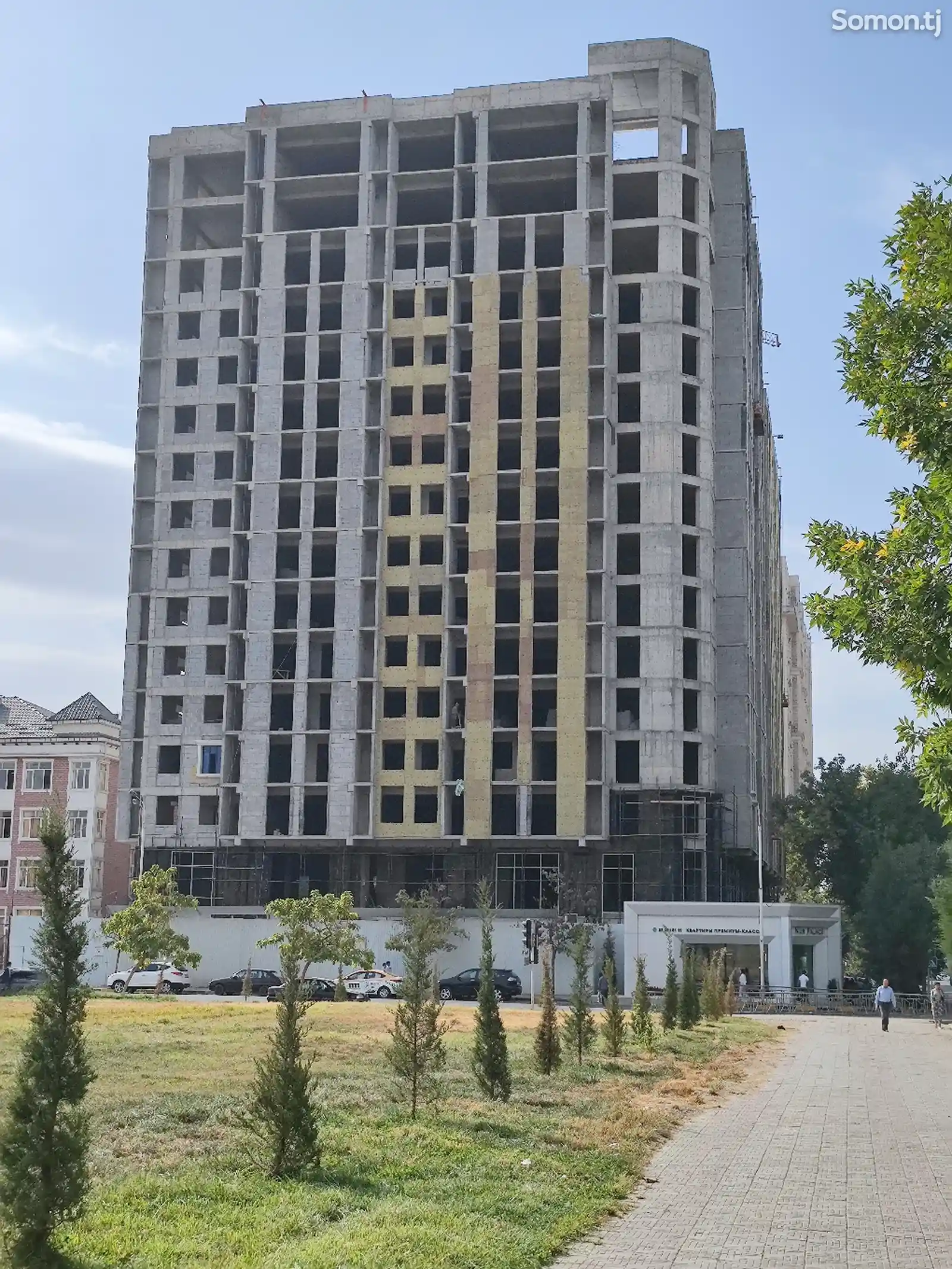 3-комн. квартира, 13 этаж, 127 м², И. Сомони-1