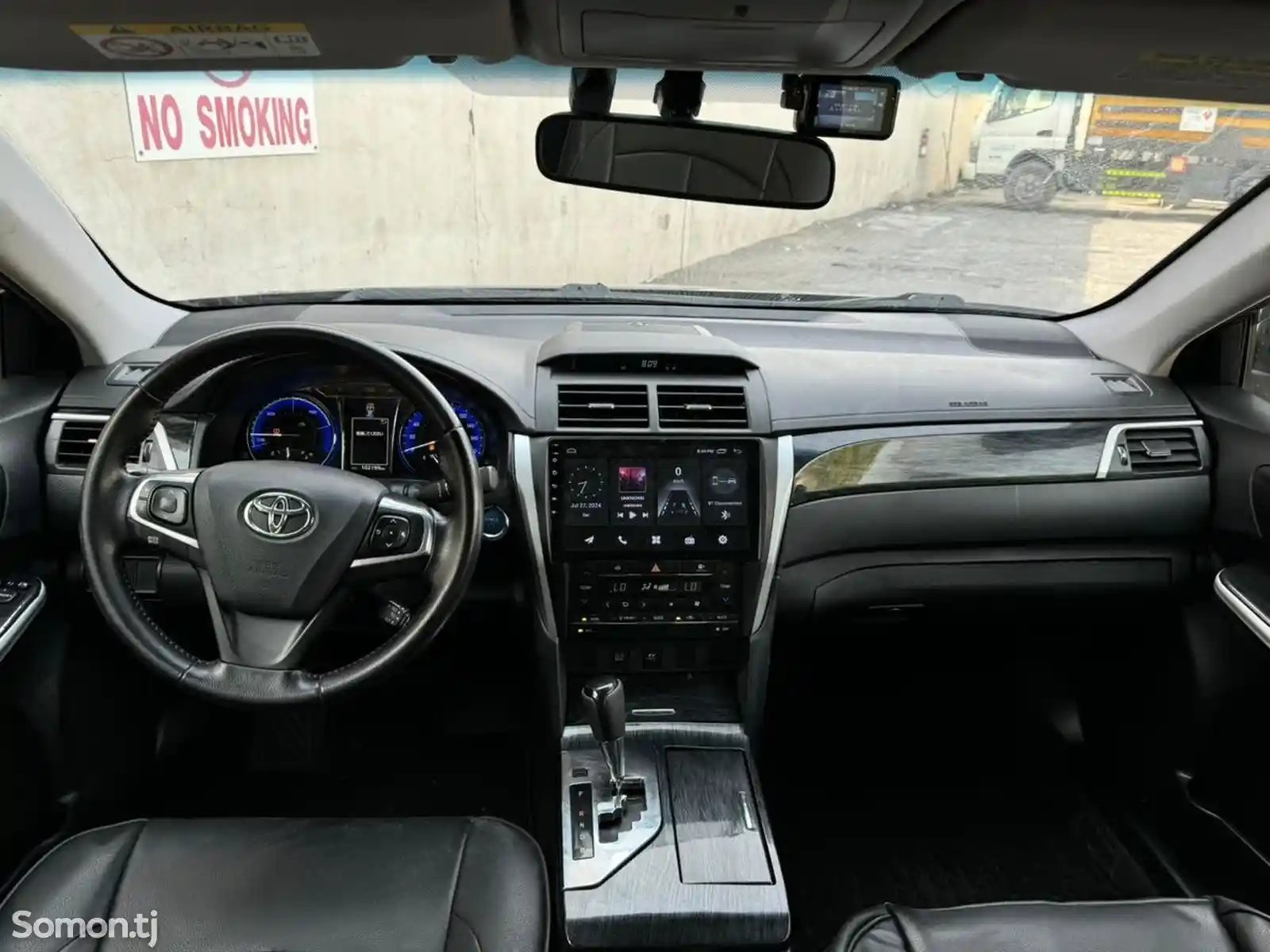 Toyota Camry, 2015-4