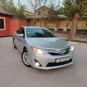 Toyota Camry, 2012