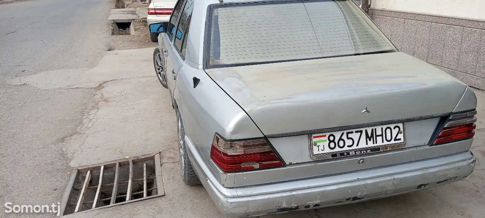 Mercedes-Benz W124, 1988-1