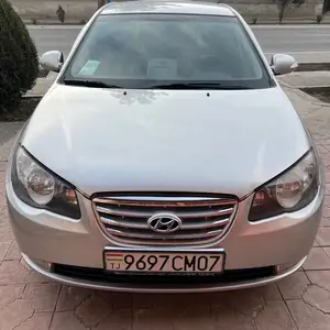 Hyundai Avante, 2010