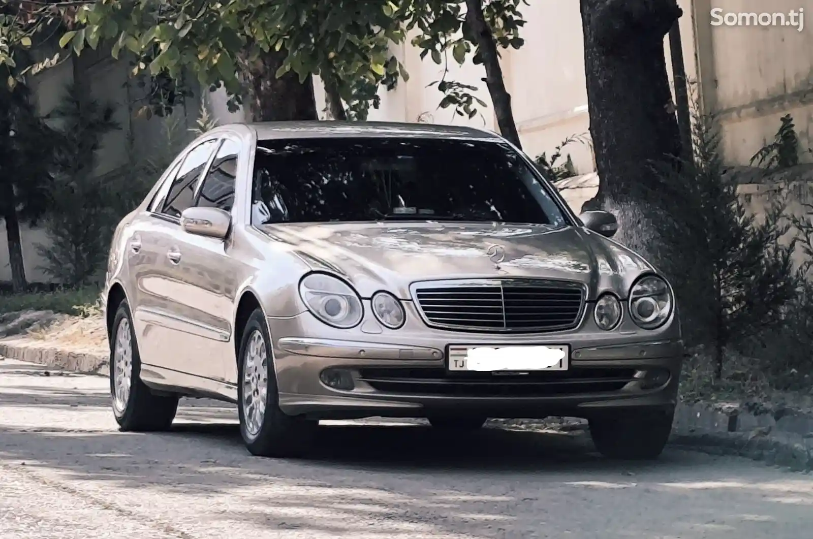 Mercedes-Benz E class, 2002-3