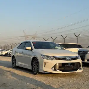 Toyota Camry, 2015