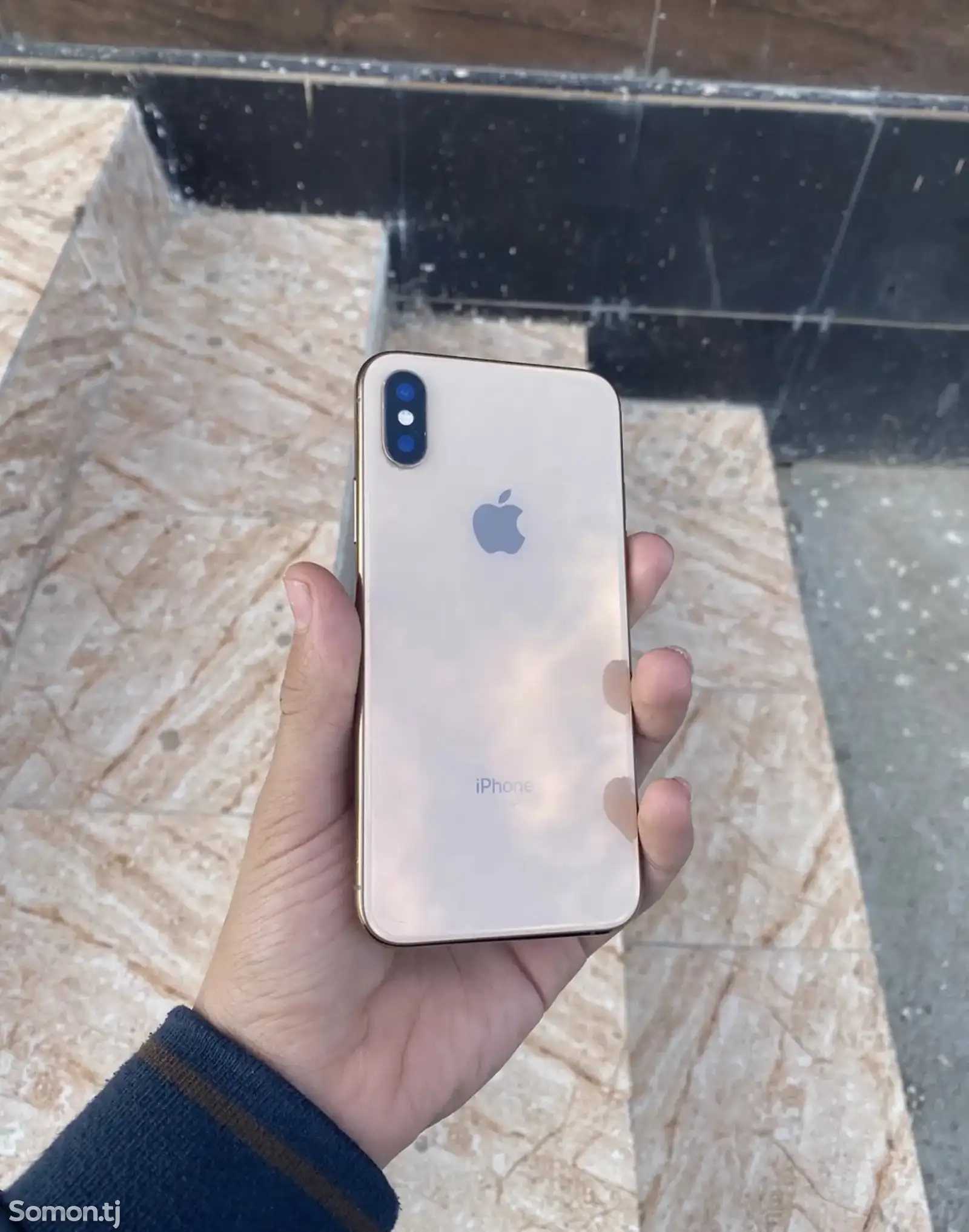 Apple iPhone Xs, 64 gb, Gold-1