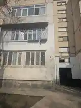 2-комн. квартира, 2 этаж, 64 м², 4 мкр, 1 дом-11