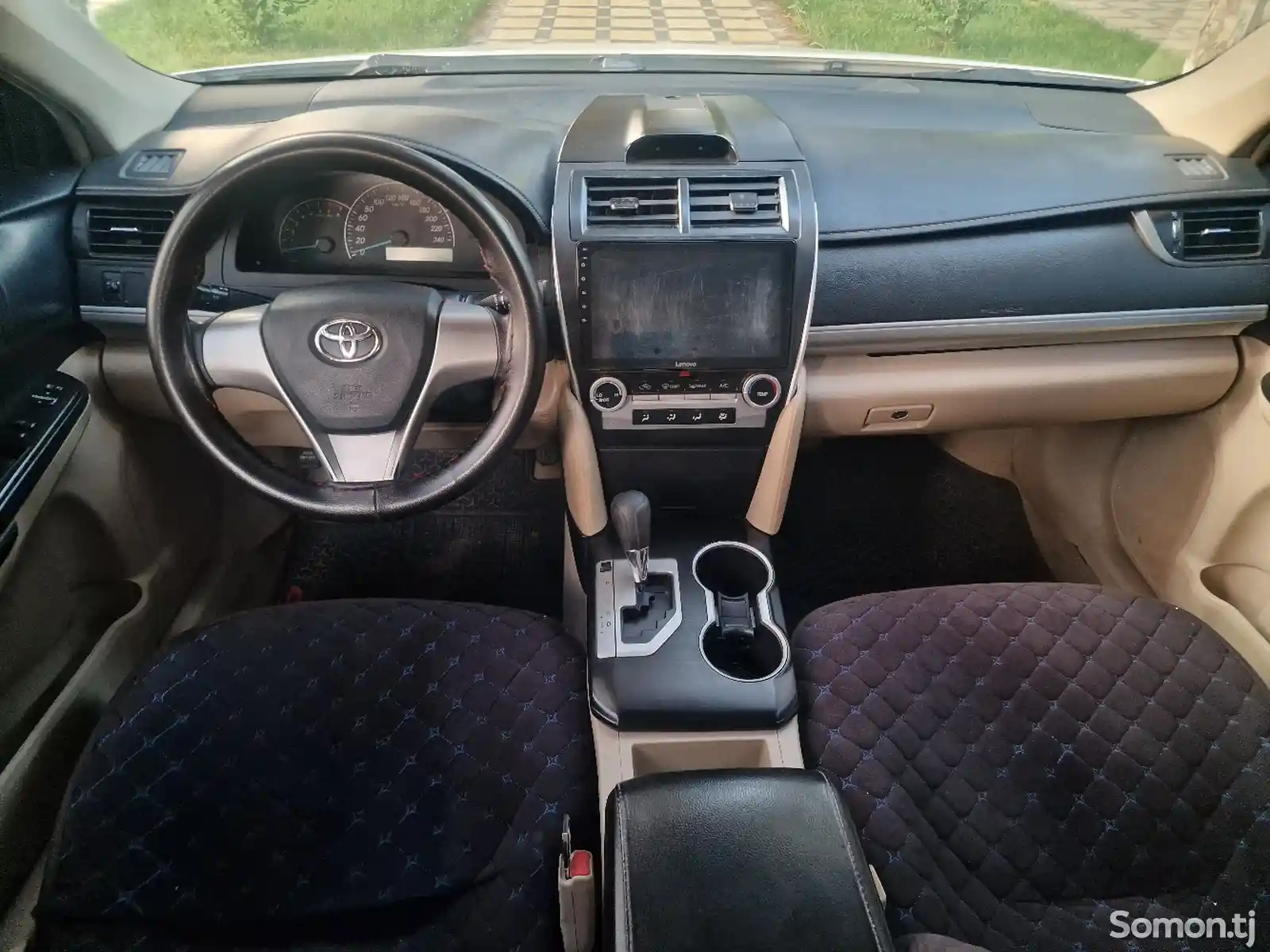 Toyota Camry, 2012-4