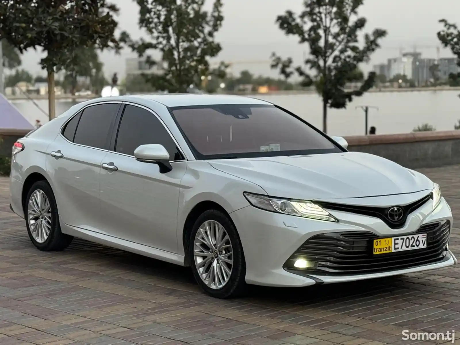 Toyota Camry, 2018-5