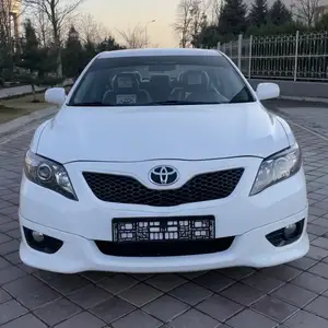 Toyota Camry, 2011