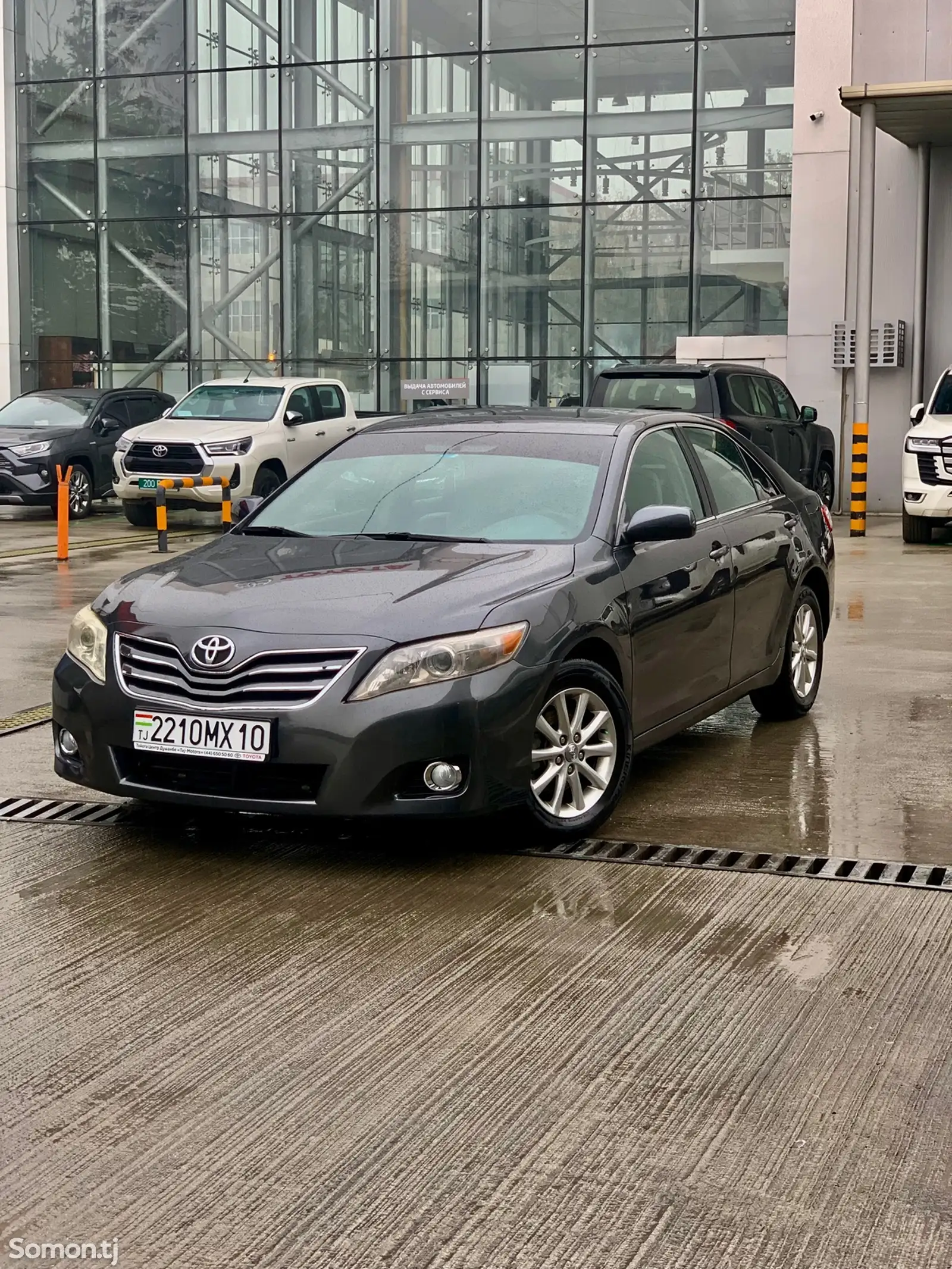 Toyota Camry, 2010-1