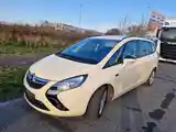 Opel Zafira, 2016-9