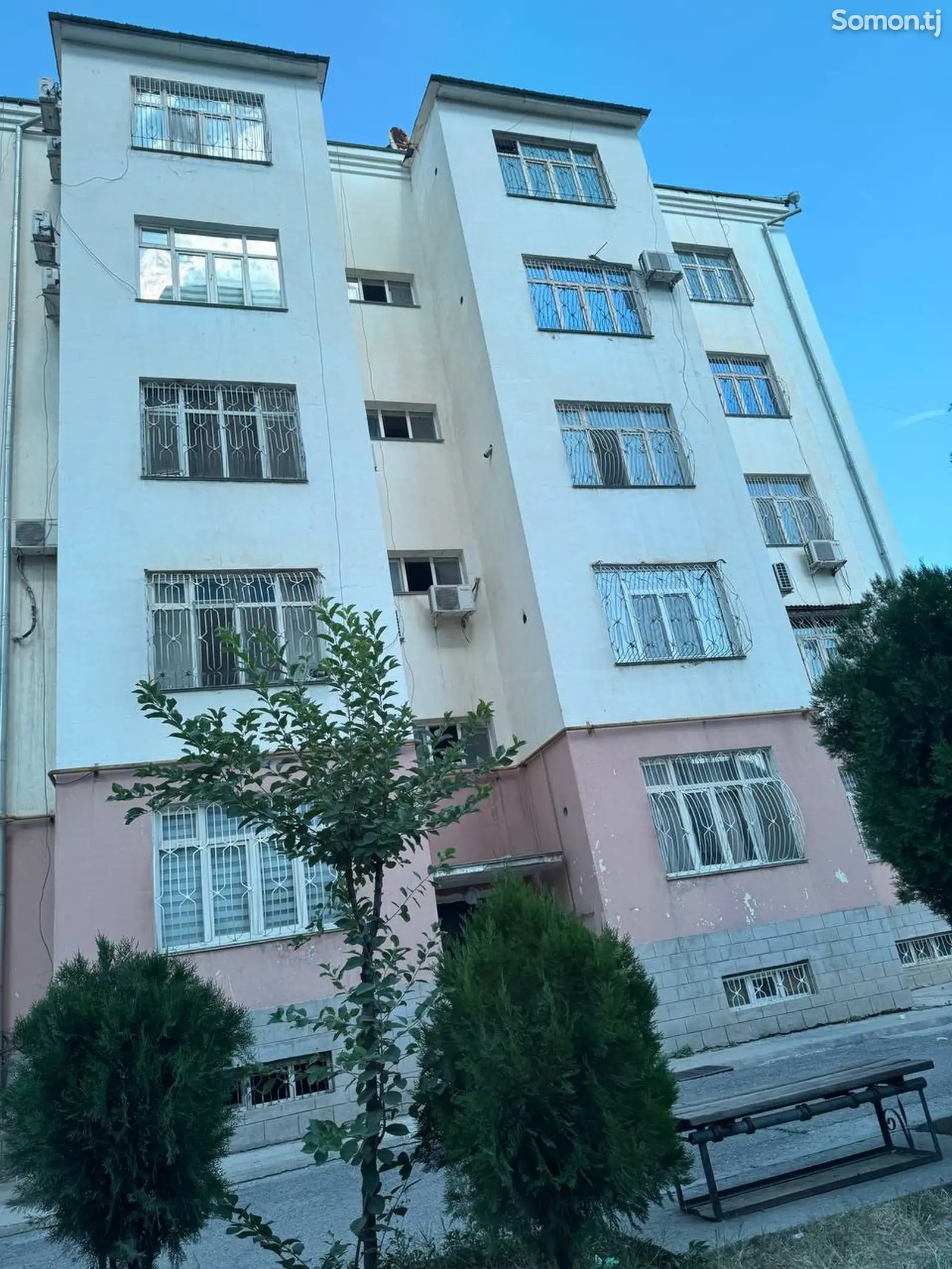 4-комн. квартира, 4 этаж, 135 м², Зелёный базар бывший-1