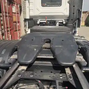 Седло от грузового Shacman