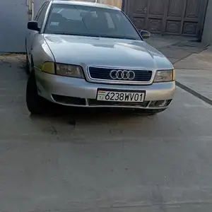 Audi A4, 1998