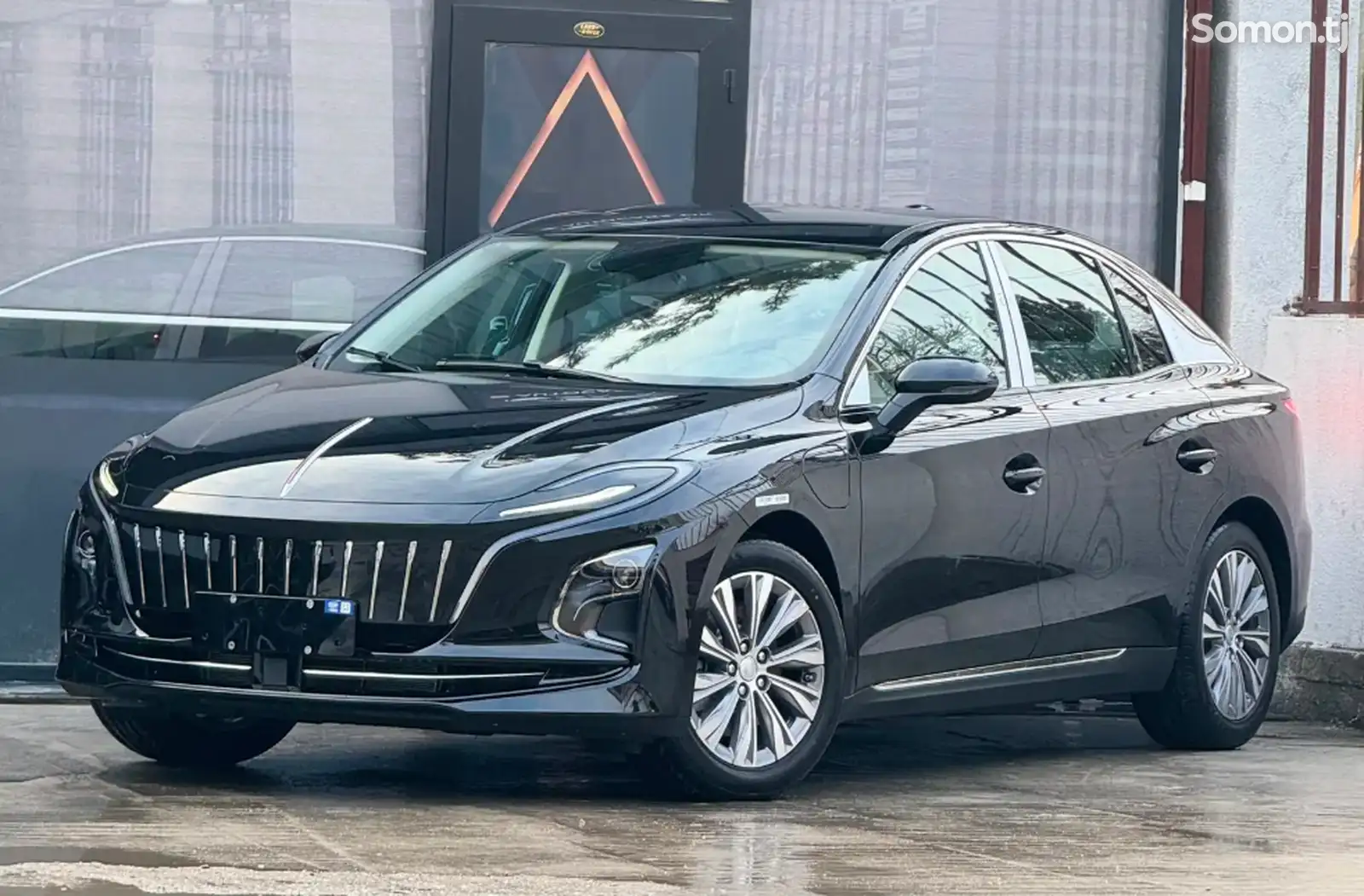 Hongqi E-QM5, 2024-1