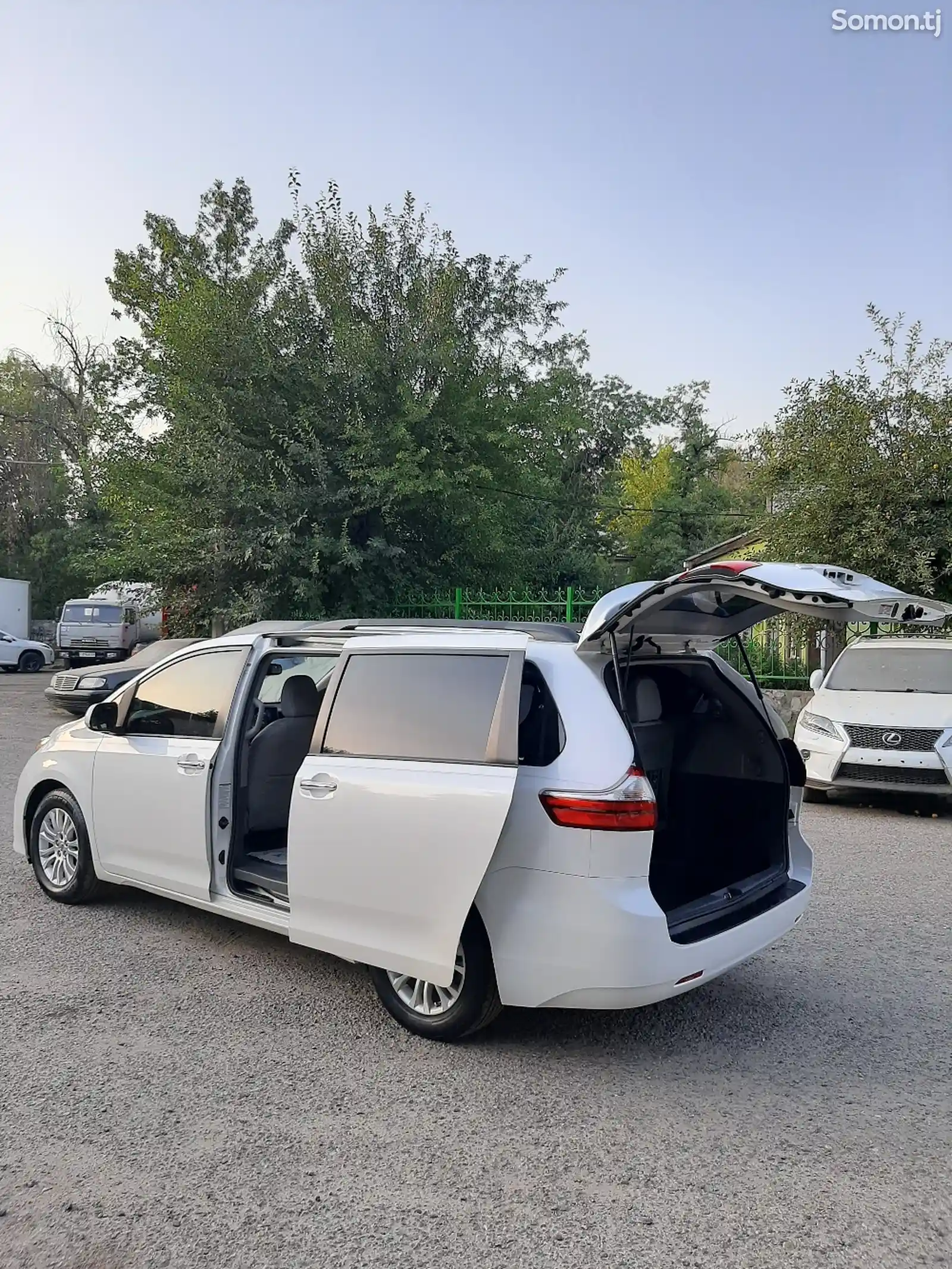 Toyota Sienna, 2015-15