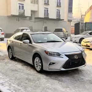 Lexus ES series, 2013