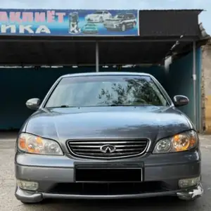 Infiniti M series, 2003