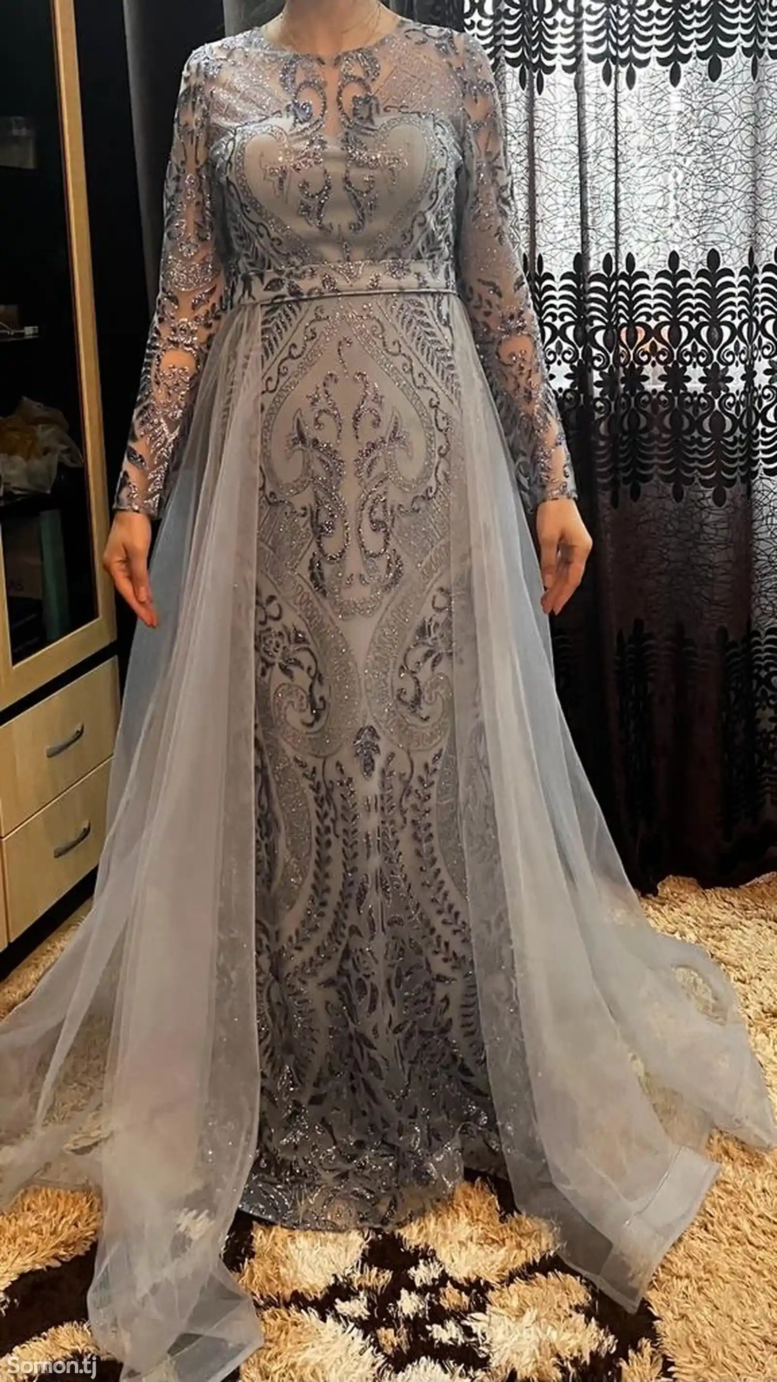 Вечернее платье со съёмным шлейфом-1