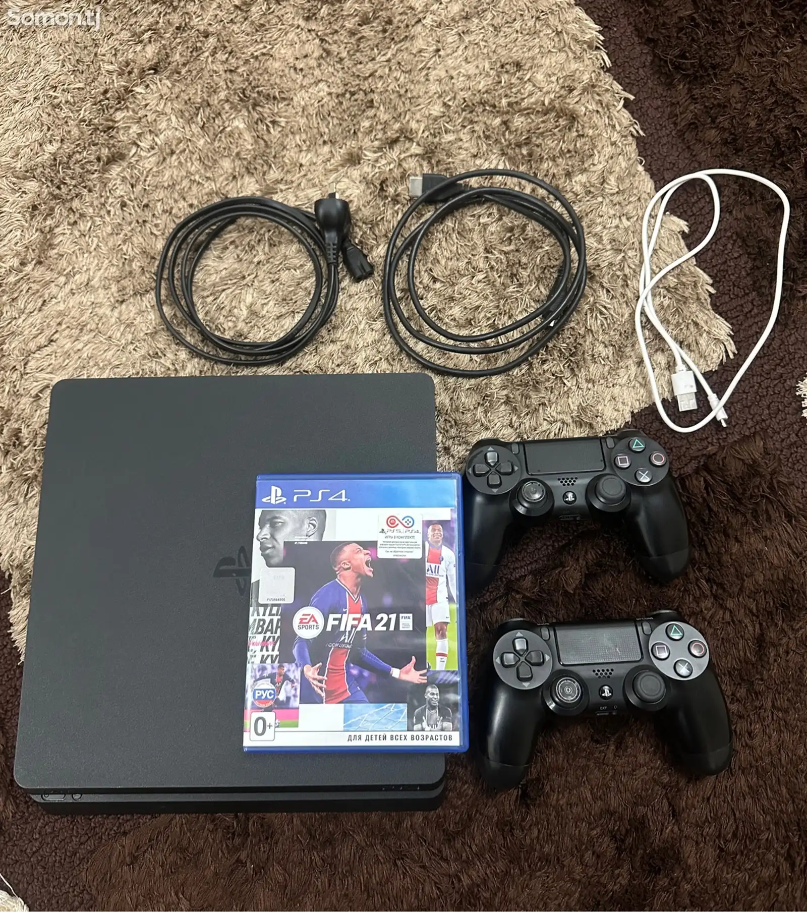 Игровая приставка Sony PlayStation 4