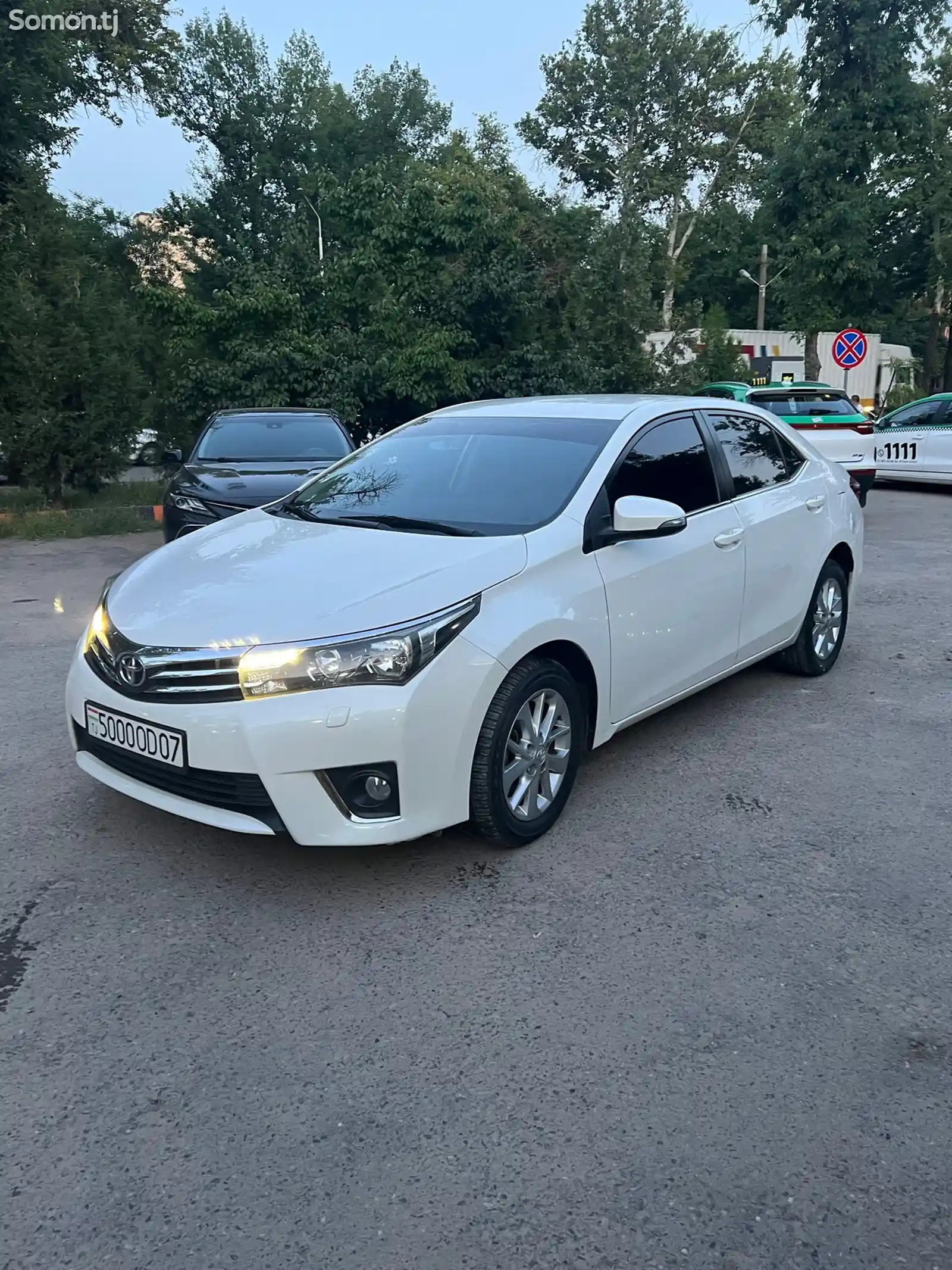 Toyota Corolla, 2015-1