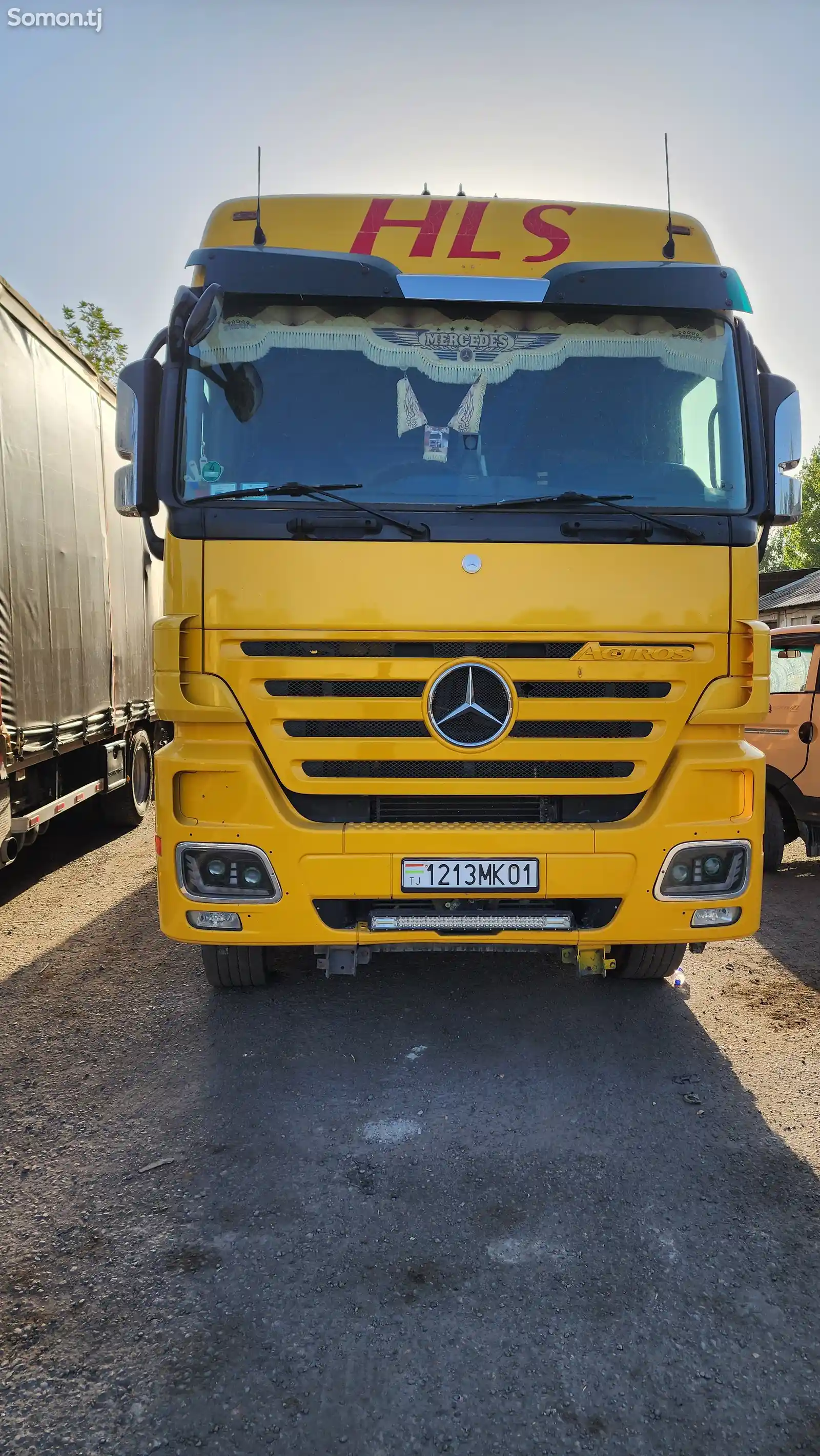 Контейнеровоз Mercedes-Benz Actros, 2009-1