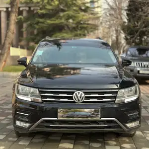 Volkswagen Tiguan, 2021