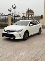 Toyota Camry, 2017-3