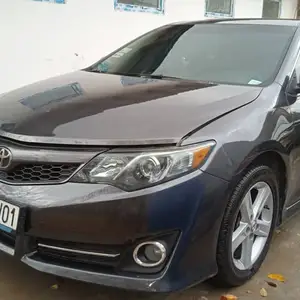 Toyota Camry, 2013