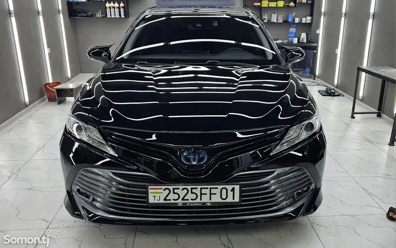 Toyota Camry, 2018-1