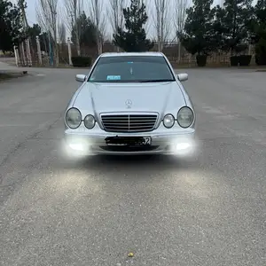 Mercedes-Benz E class, 2000