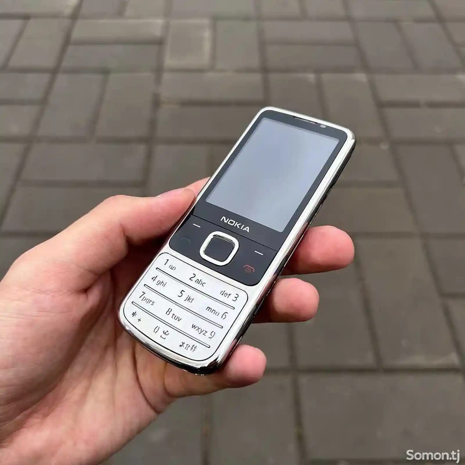 Nokia 6700-1