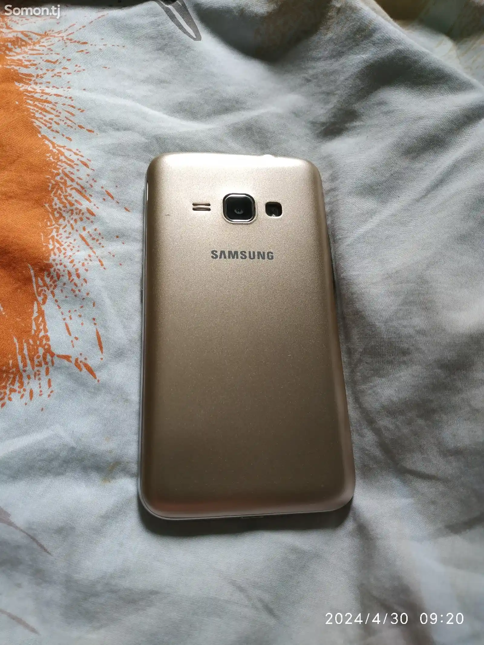 Samsung Galaxy j1-2