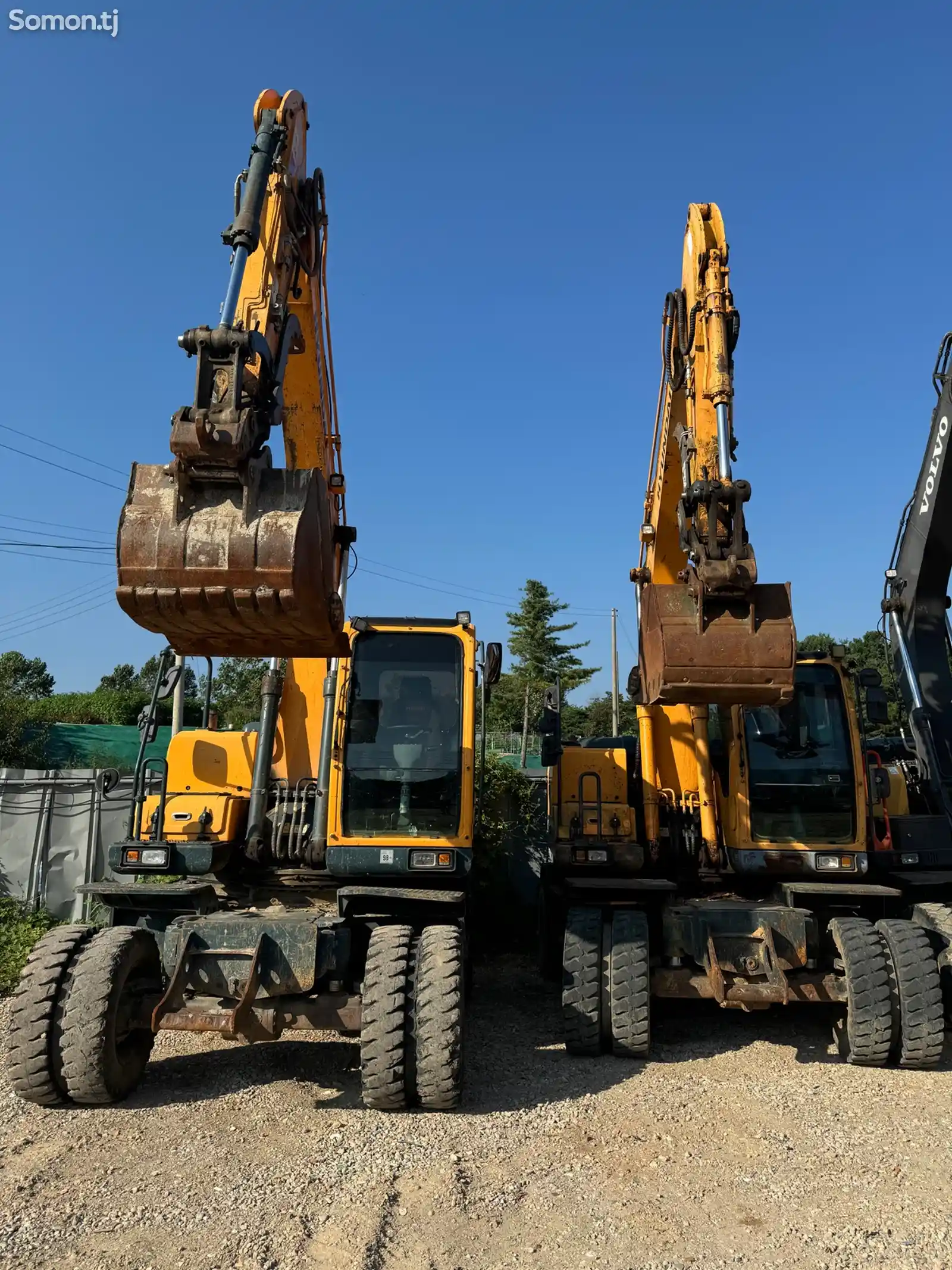 Экскаватор Hyundai R140W-2