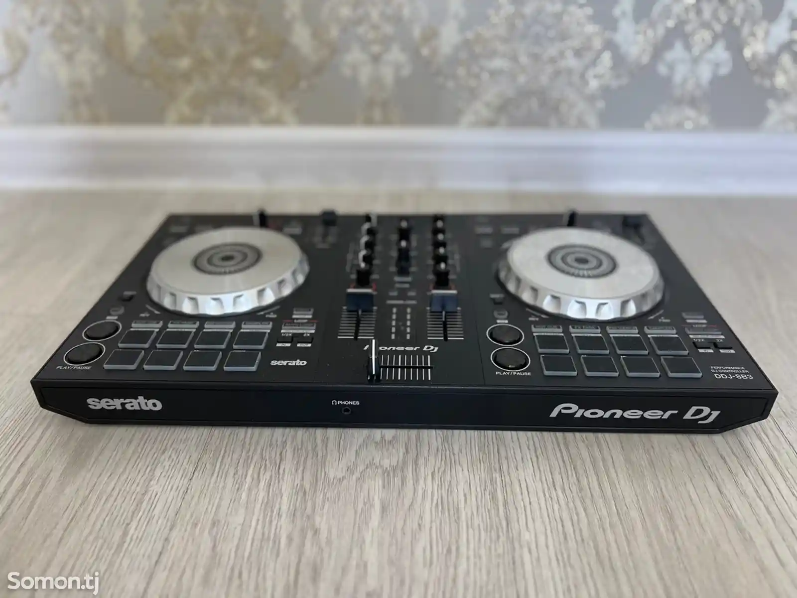 DJ контроллер Pioneer DDJ-SB3-4