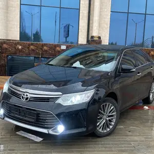 Toyota Camry, 2015