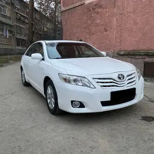 Toyota Camry, 2011